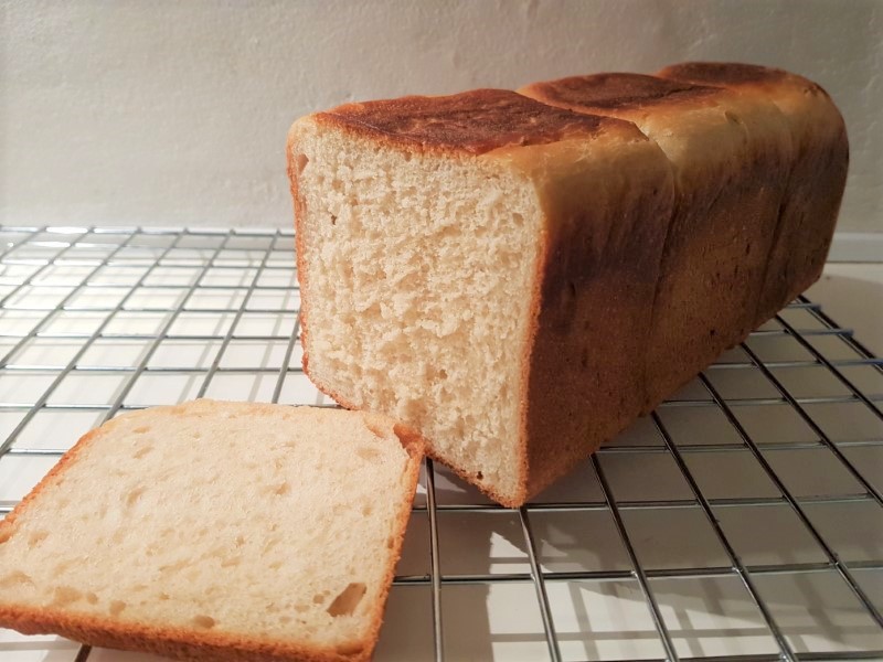 Yogurt toast bread