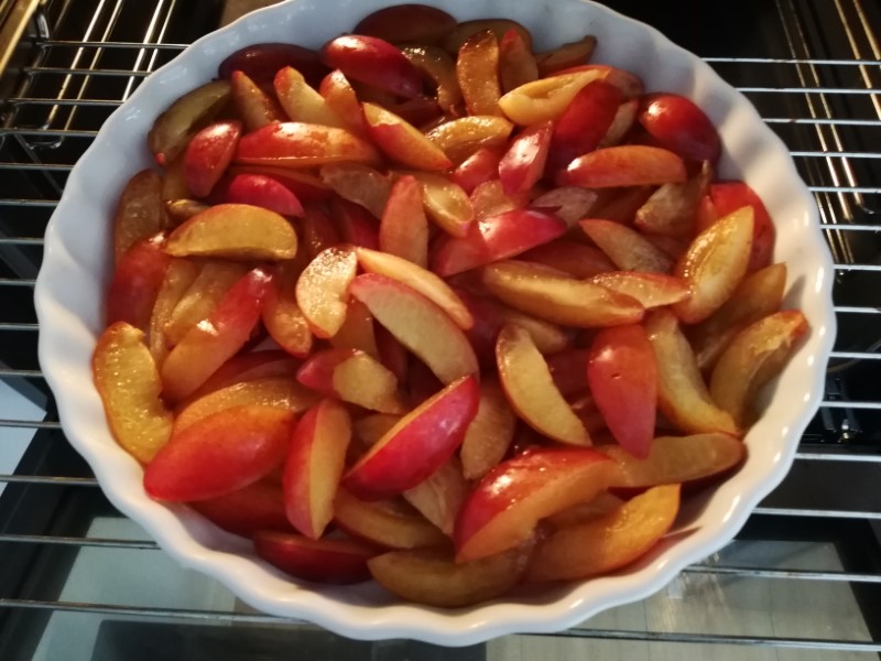 Plum Crumble